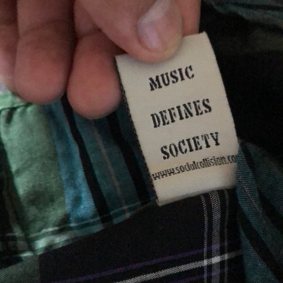 Social collision dressing shirt - Picture 3 of 5